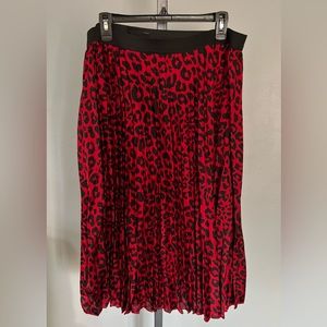 NWT XL Worthington red leopard skirt
